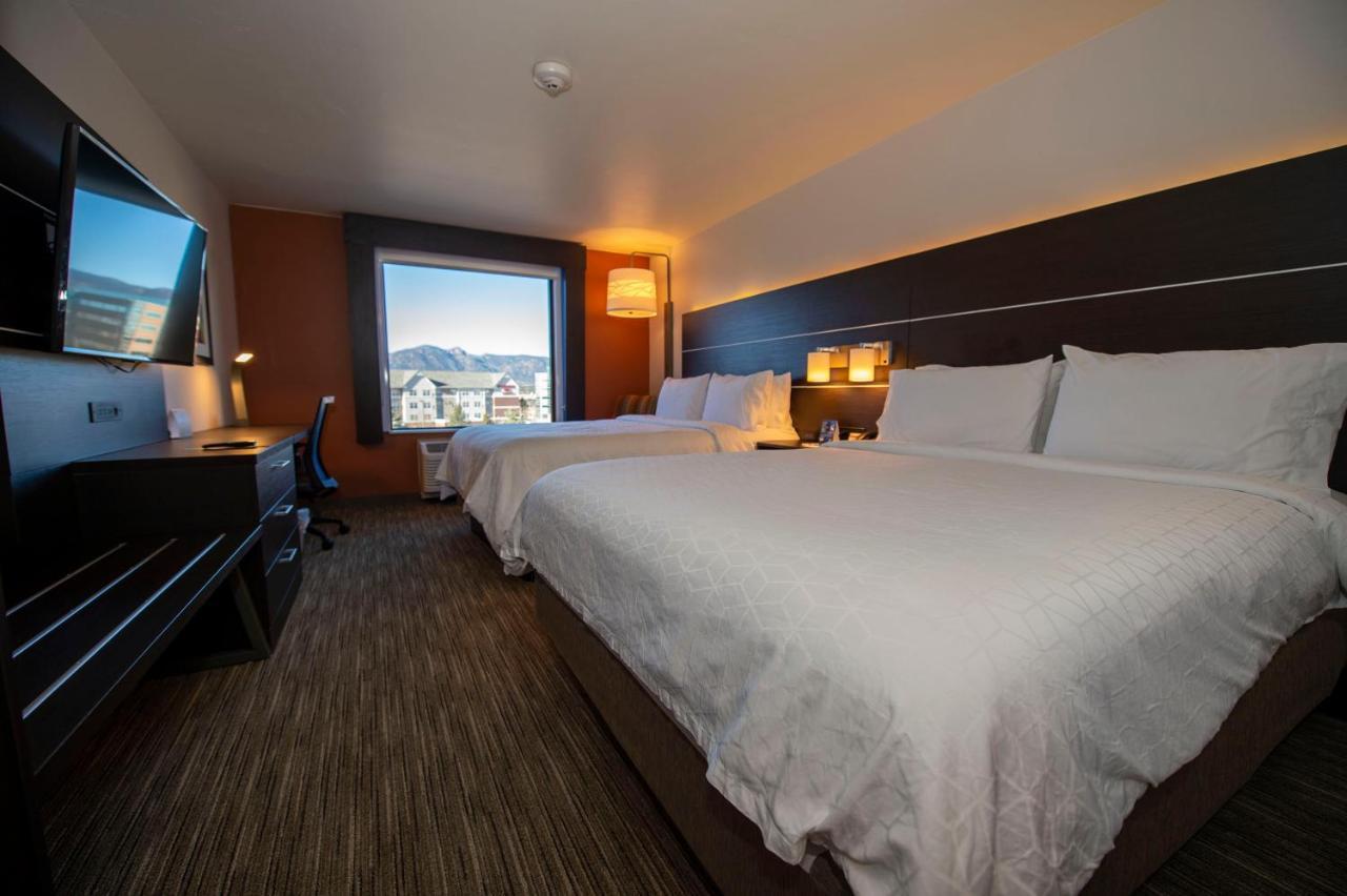Holiday Inn Express & Suites - Colorado Springs Afa Northgate By Ihg Exteriér fotografie