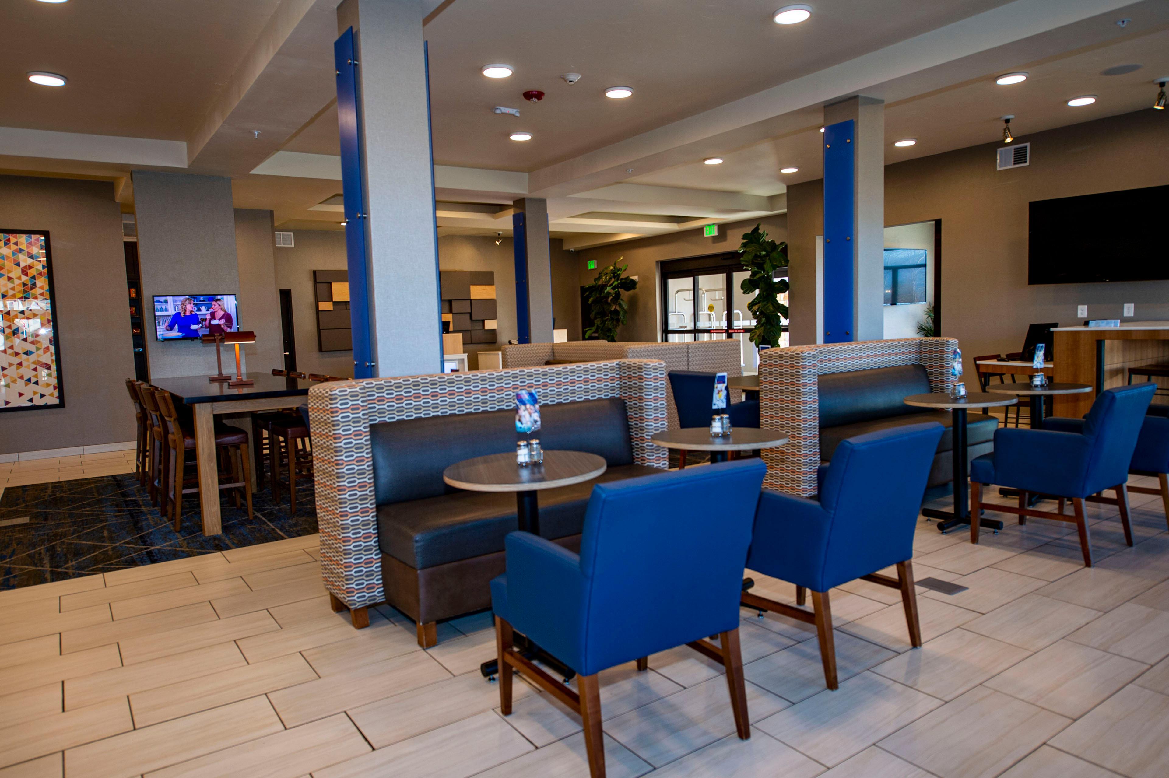 Holiday Inn Express & Suites - Colorado Springs Afa Northgate By Ihg Exteriér fotografie