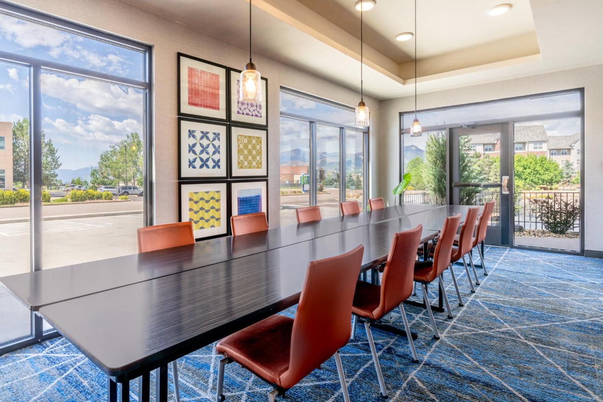 Holiday Inn Express & Suites - Colorado Springs Afa Northgate By Ihg Exteriér fotografie