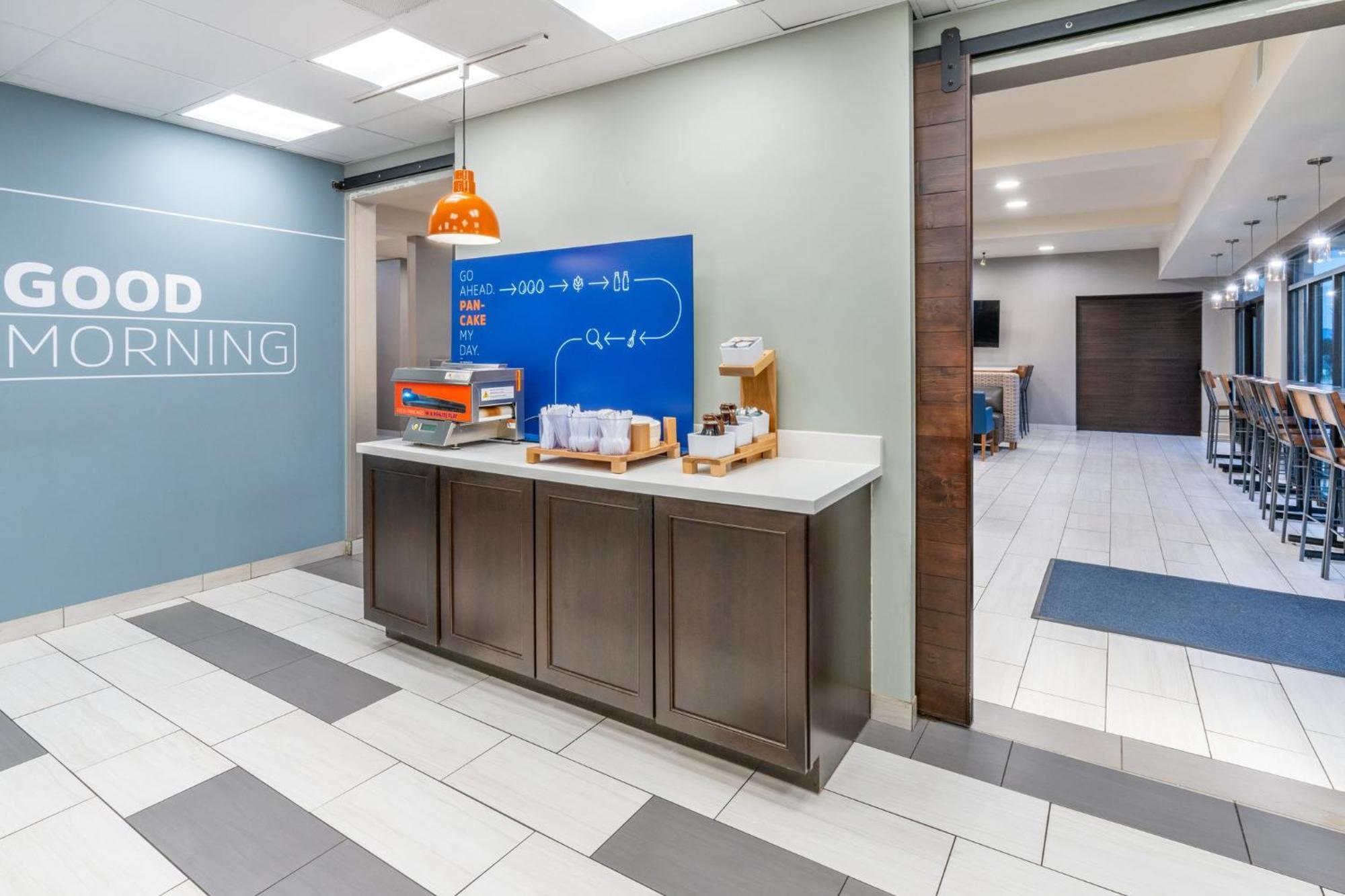 Holiday Inn Express & Suites - Colorado Springs Afa Northgate By Ihg Exteriér fotografie