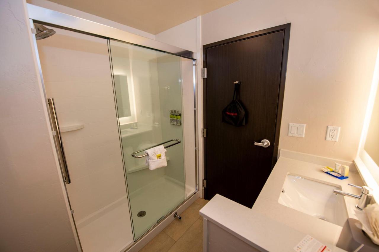 Holiday Inn Express & Suites - Colorado Springs Afa Northgate By Ihg Pokoj fotografie